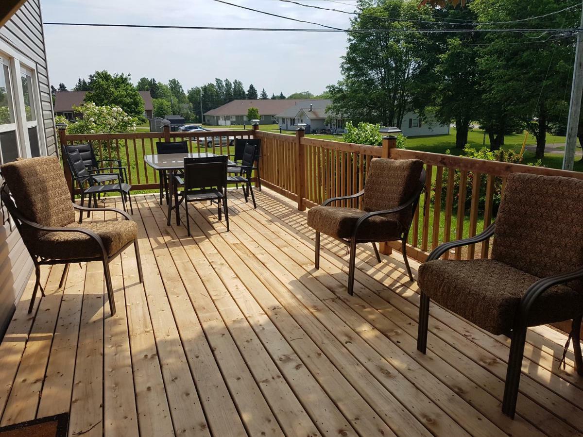 Small Town Bound Inn Montague Luaran gambar